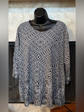 Lucky Brand Boho Tunic Top 2X | Black & White Paisley | Flowy Peplum Hem
